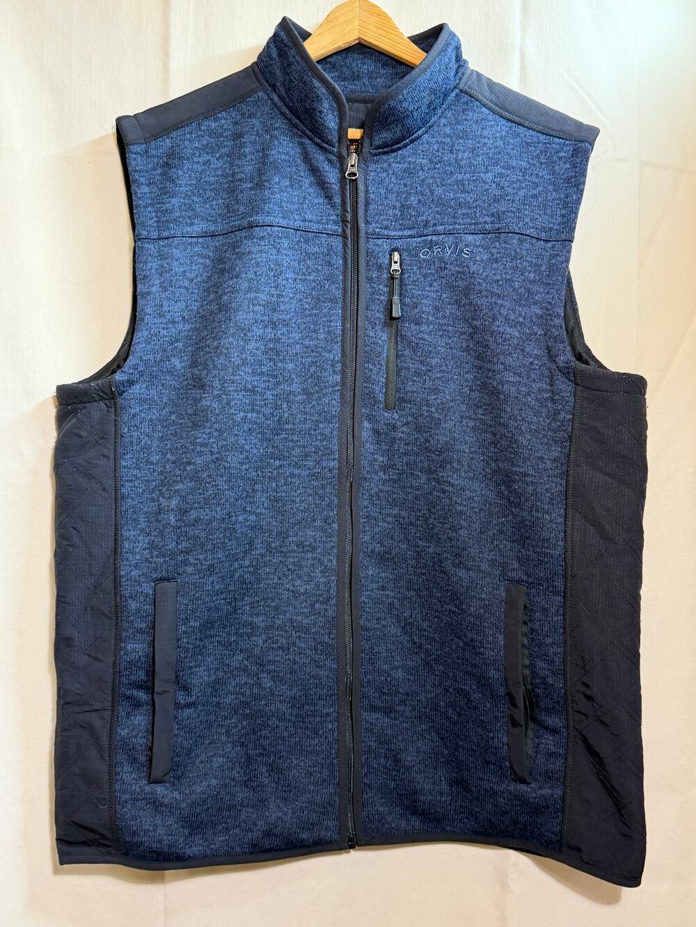 Orvis Navy Vest Men’s Size XL.